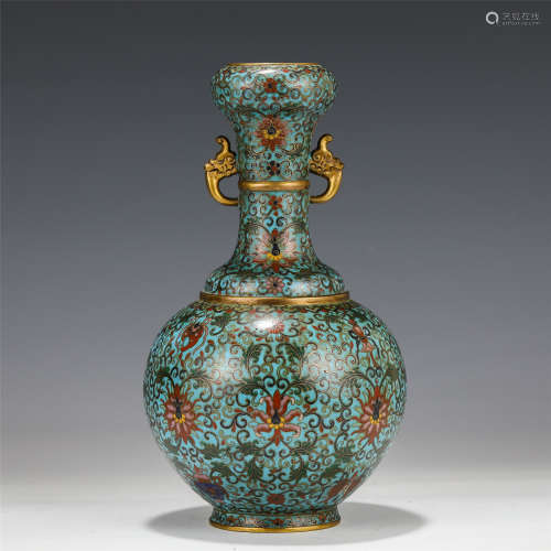 A CHINESE CLOISONNE VASE