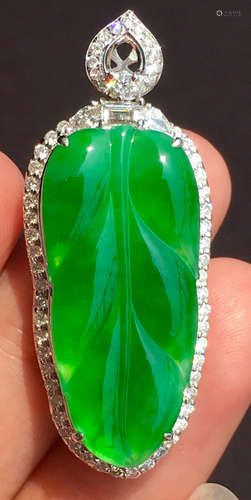 ICY GREEN JADEITE LEAF PENDANT