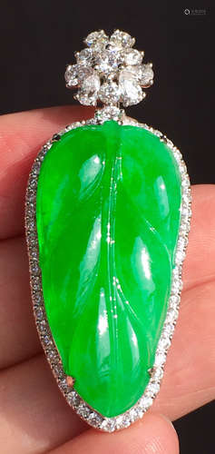 ICY GREEN JADEITE LEAF PENDANT