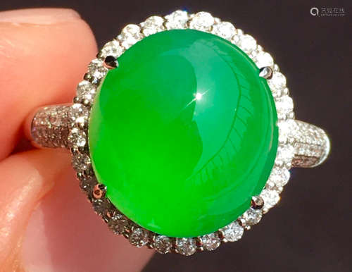 ICY GREEN JADEITE RING