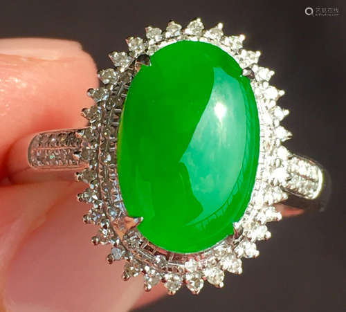 ICY GREEN JADEITE FINGER RING