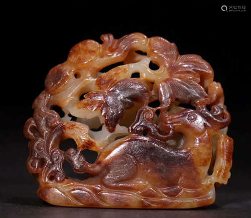 HETIAN JADE CARVED BEAST PATTERN PENDANT