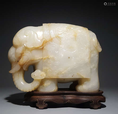 HETIAN JADE CARVED ELEPHANT