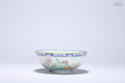 A Gilt Blue and White Famille Rose Bowl with Xu