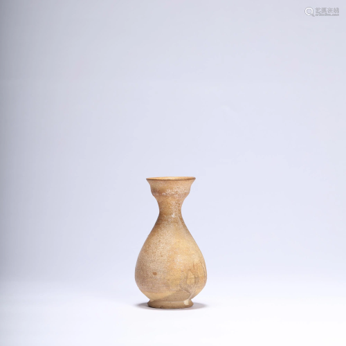 A Yuhucun Vase of Tang Dynasty