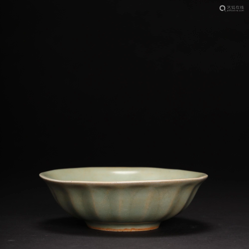 A Lobed Longquan Celadon Bowl