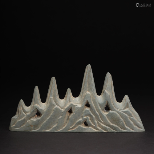 A Carved Ruishi Mountain Shaped Brush Rest