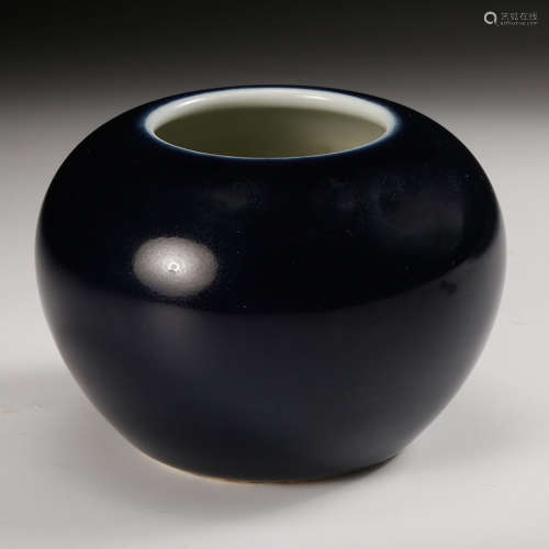 Chinese Blue Glazed Porcelain Water Coupe