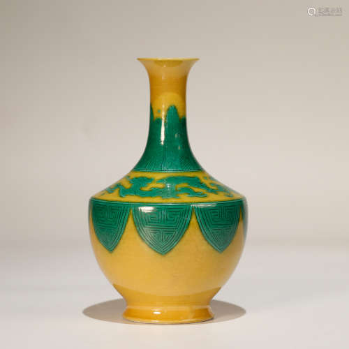Chinese Yellow Ground Green Glazed Porcelain Vase