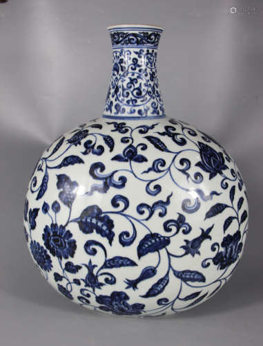 Chinese Blue White Foliage Porcelain Vase