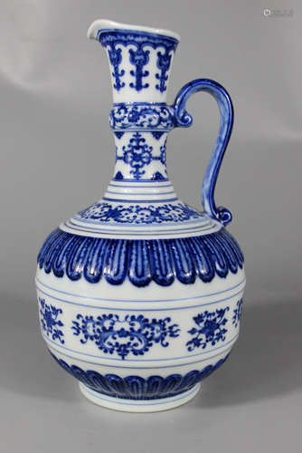 Chinese Blue White Porcelain Vase, Marked