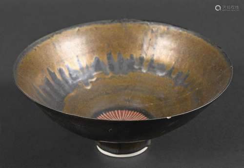 LUCIE RIE (1902-1995) - PORCELAIN BOWL a porcelain footed bo...