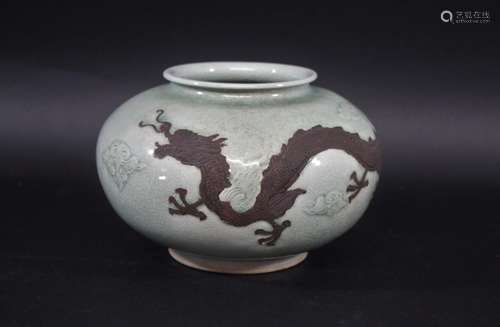 MENGRAI KILN - THAILAND CELADON VASE a 20thc large globular ...