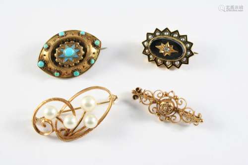 A VICTORIAN GOLD AND TURQUOISE BROOCH the oval gold mount is...