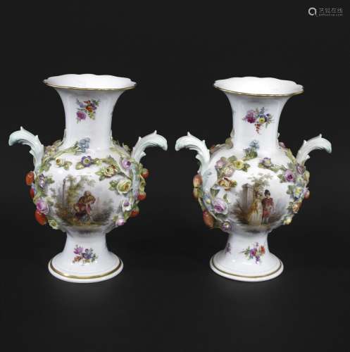 PAIR OF MEISSEN VASES - WATTEAU a pair of late 19thc vases, ...