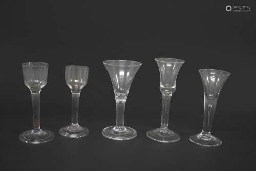 ANTIQUE WINE GLASS probably 18thc with an ogee shaped bowl, ...