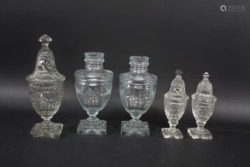 PAIR OF 19THC GLASS LIDDED URNS the lids with a star shape m...