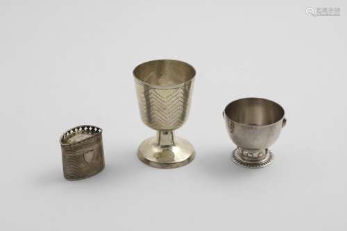 A SMALL 18TH CENTURY GOBLET with an engraved pattern of chev...