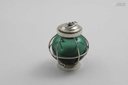 A LATE VICTORIAN MOUNTED GREEN GLASS TABLE LIGHTER resemblin...