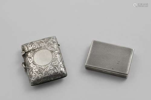 A LATE VICTORIAN/EDWARDIAN SCROLL ENGRAVED VESTA CASE with a...