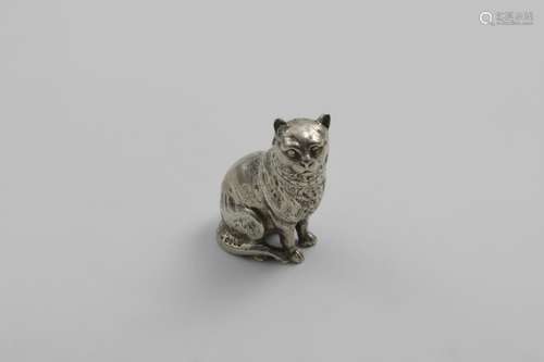 A VICTORIAN CAST NOVELTY PEPPER in the form of a cat, sittin...