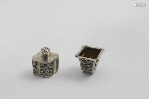 TWO SMALL EARLY 20TH CENTURY CHINESE CONDIMENTS: a salt with...