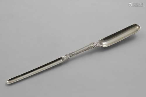 A WILLIAM IV IRISH MARROW SCOOP Queen's pattern with a honey...