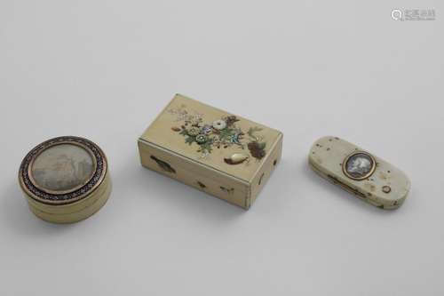 A LATE 19TH / EARLY 20TH CENTURY JAPANESE SHIBAYAMA BOX & CO...