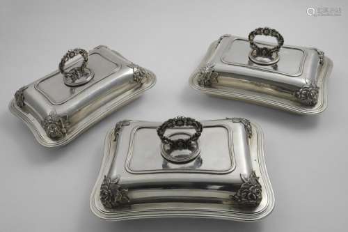 AN EARLY VICTORIAN SET OF THREE RECTANGULAR ENTREE DISHES AN...