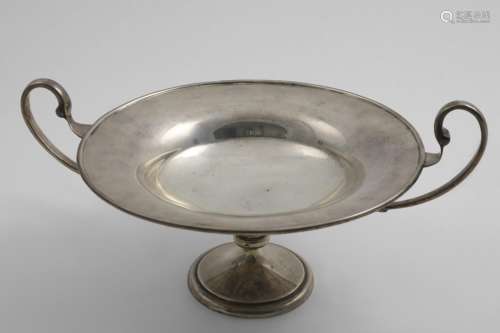 AN EDWARDIAN TWO-HANDLED PEDESTAL DISH OR TAZZA with a plain...