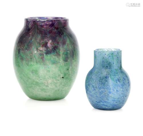 Monart (British), an oviform glass vase 20th Century, possib...