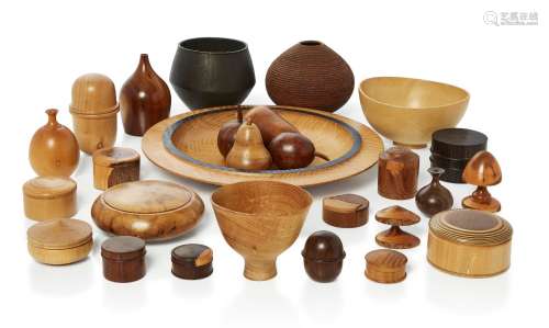 Bert Marsh (British 1932-2011), a turned wood bowl Late 20th...