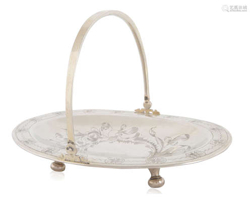 A RUSSIAN SILVER CAKE BASKET, 20TH CENTURY