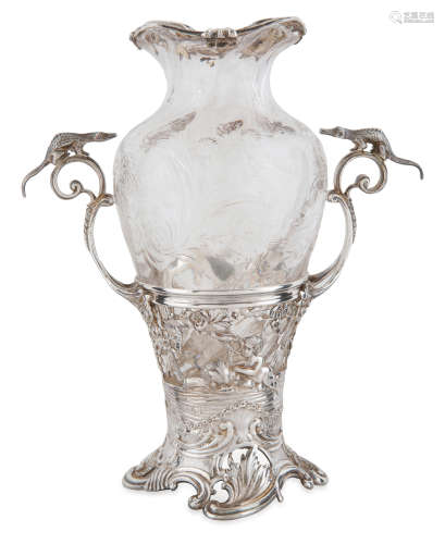 A BRITISH SILVER AND GLASS VASE, WILLIAM CHINNERY, LONDON, C...