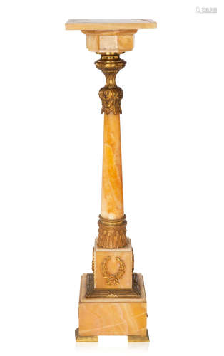 A CONTINENTAL NEOCLASSICAL STYLE AGATE PEDESTAL, LATE 19TH C...