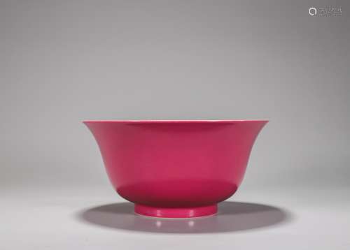 “大清乾隆年制”款 胭脂红釉大碗