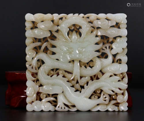 HETIAN JADE CARVED DRAGON PATTERN PENDANT