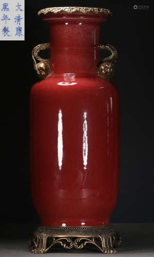 RED GLAZE VASE WITH DOUBLE EAR