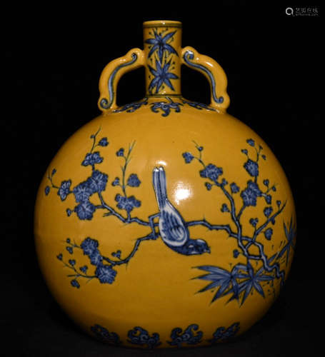 YELLOW GLAZE BIRD PATTERN VASE