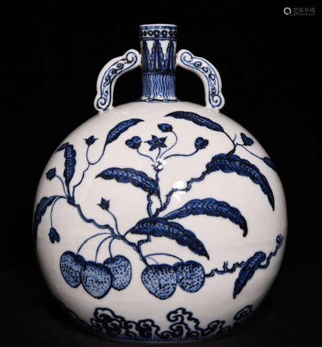 BLUE&WHITE FLOWER PATTERN VASE