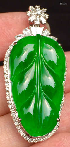 ICY GREEN JADEITE LEAF PENDANT