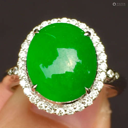 ICY GREEN JADEITE RING