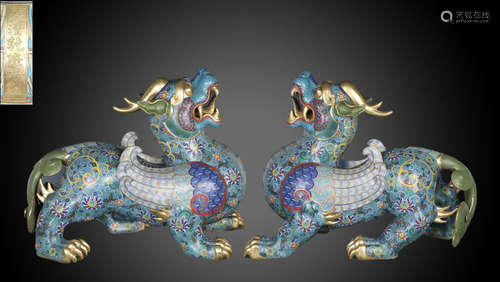 QIANLONG MARK CLOISONNE PIXIU BEAST PAIR