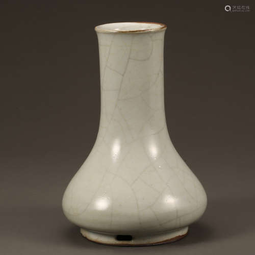 CHINESE LONGQUAN WARE VASE, SOUTHERN SONG DYNASTY