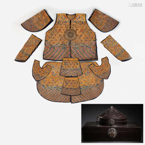 CHINESE QING DYNASTY KESI BATTLE ARMOR AND TABARD