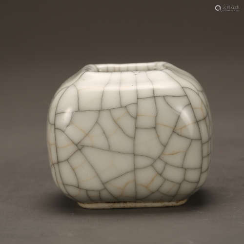 GUAN TYPE GLAZED WATER CONTAINER FOR BRUSHES, QING DYNASTY, ...