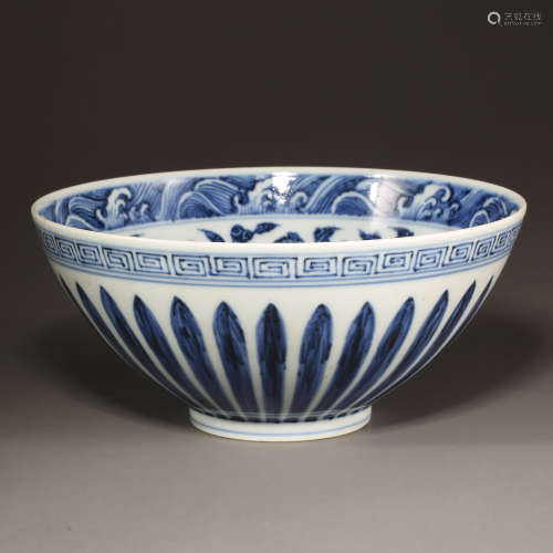 MING DYNASTY, CHINESE BLUE AND WHITE PORCELAIN BOWL