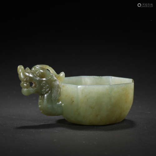 CHINESE MING DYNASTY HETIAN JADE CUP