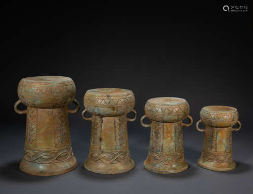 A SET OF BRONZE DRUMS, WARRING STATES PERIOD, CHINA