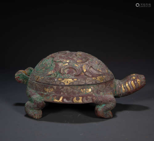 BRONZE TORTOISE INLAID WITH GOLD, WARRING STATES PERIOD, CHI...